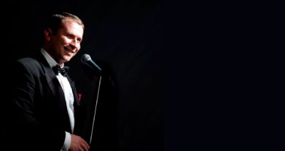 Jay Oxenham as Frank Sinatra Jay Oxenham as Frank Sinatra