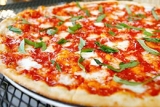 Margherita pizza at Mamas Pizza